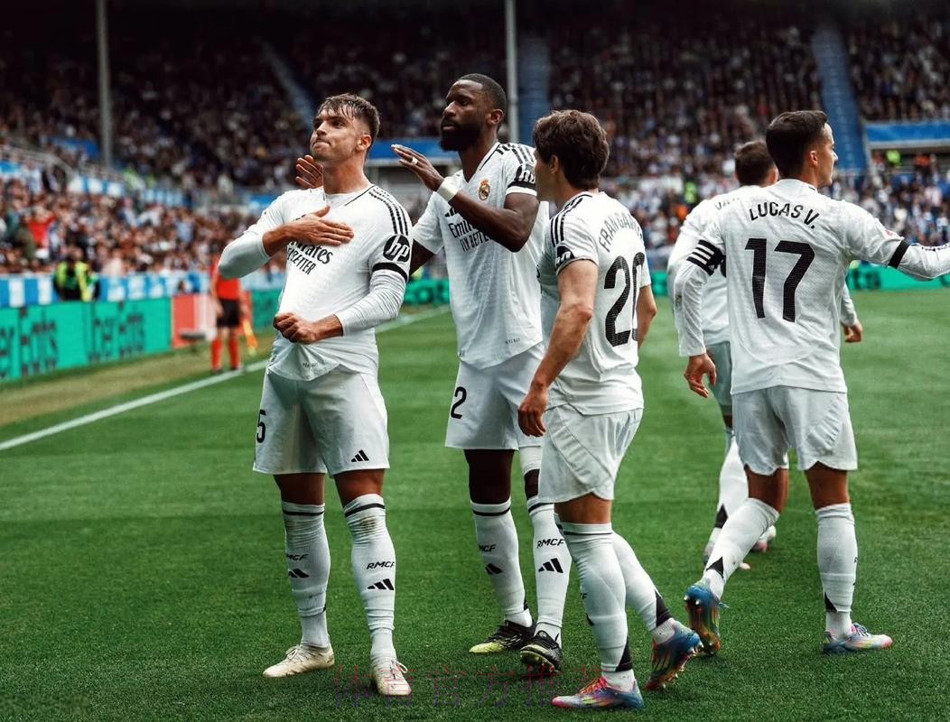 马卡:皇马一线队剩12人可用 对塞维多名小将会登场 马卡:皇马一线队剩12人可用 对塞维多名小将会登场